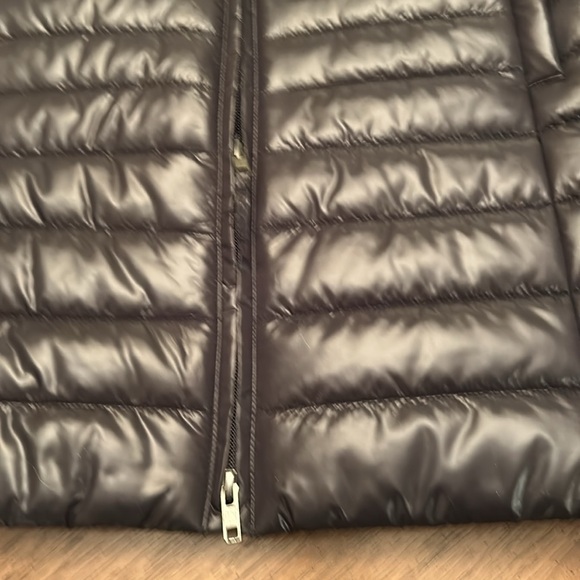 Talbots Long Black Primaloft-Filled Puffer Vest - Picture 6 of 13